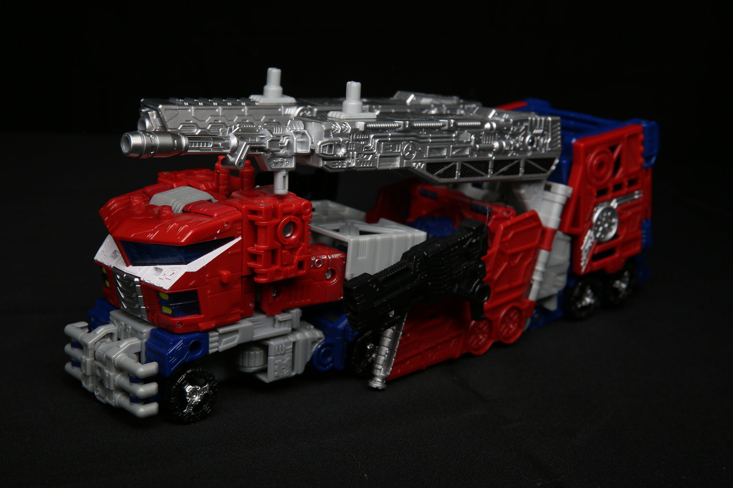 transformers war for cybertron siege galaxy upgrade optimus prime